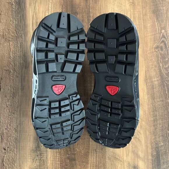Athletic_Shoes